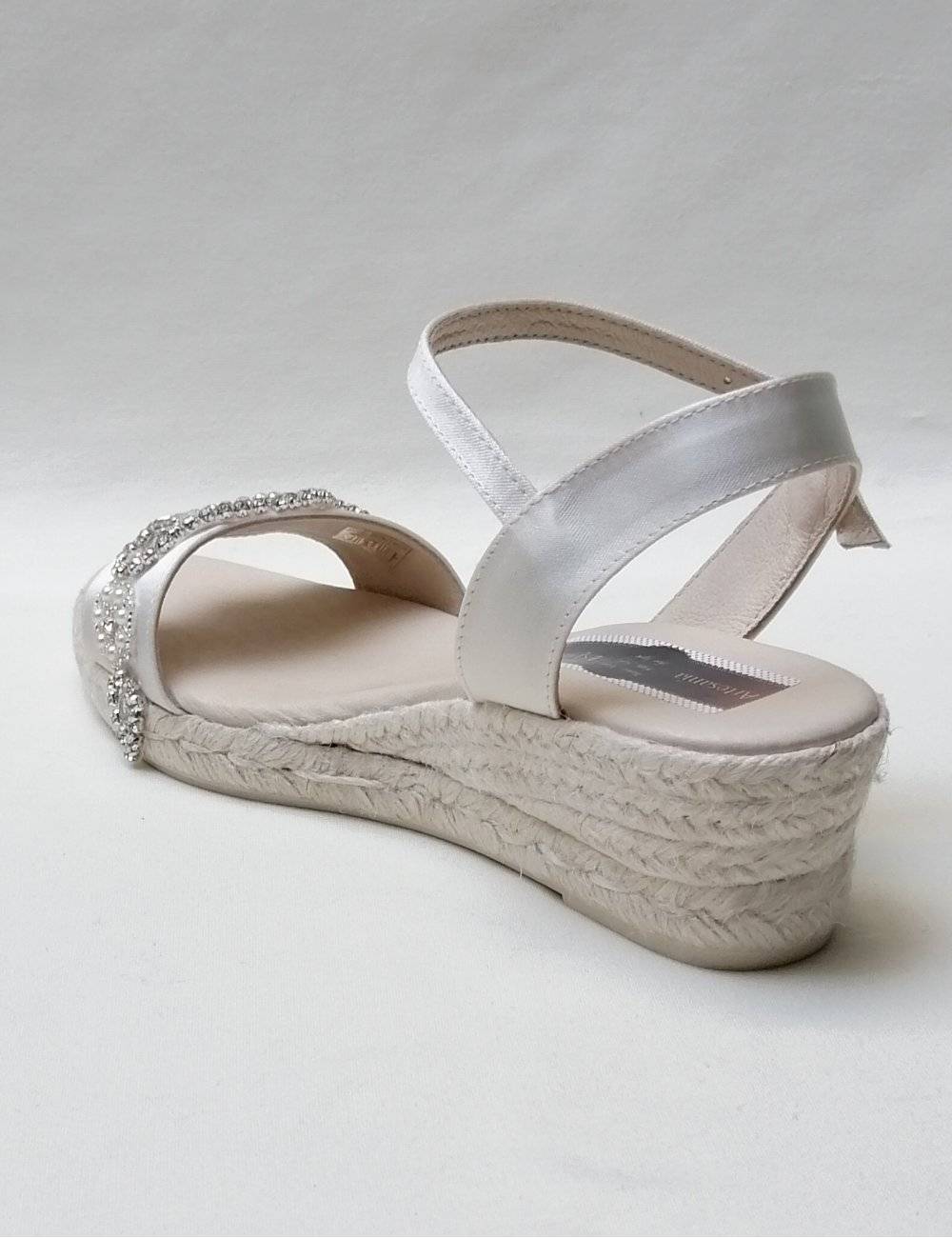 Low Bridal Wedges Aura