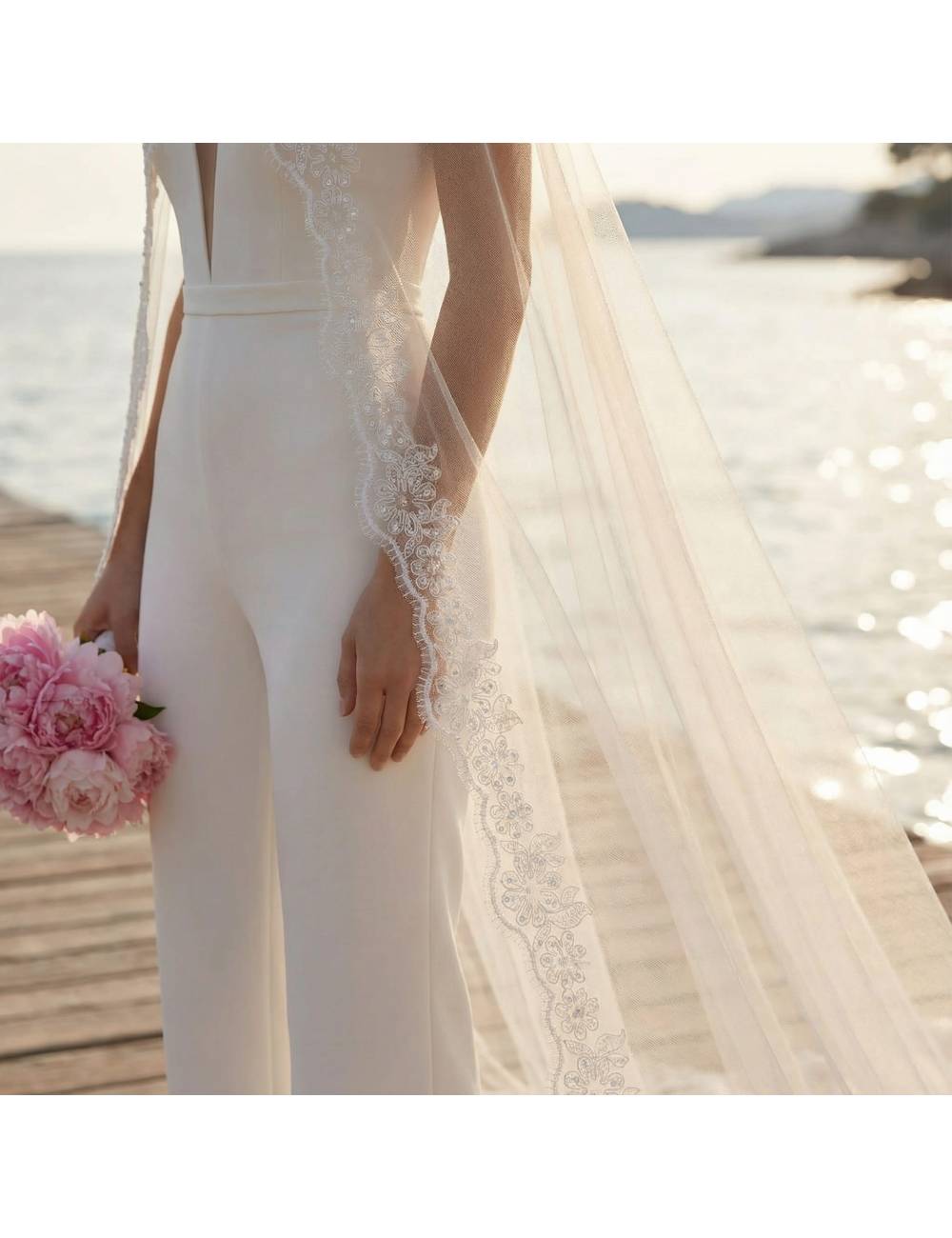 Bridal Cape Ausa